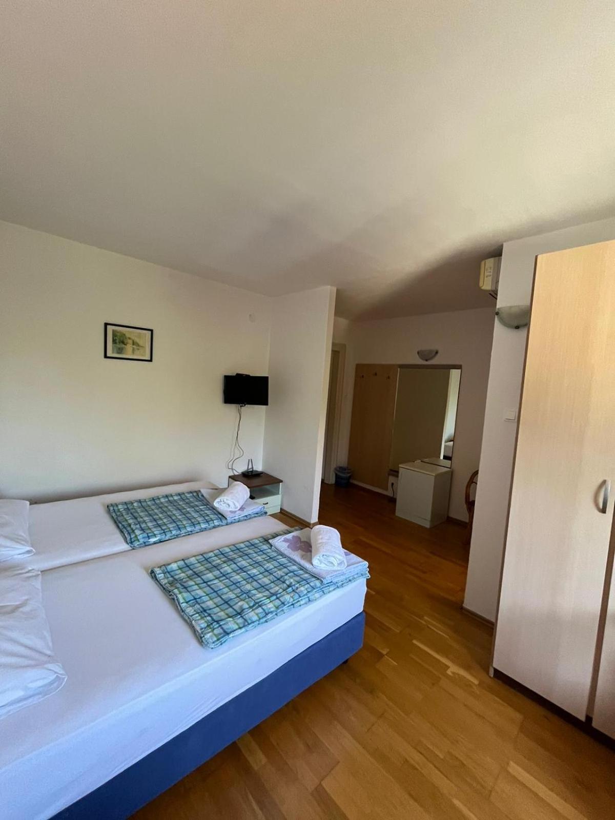 Bed&Breakfast Villa Eva Omišalj Habitación foto