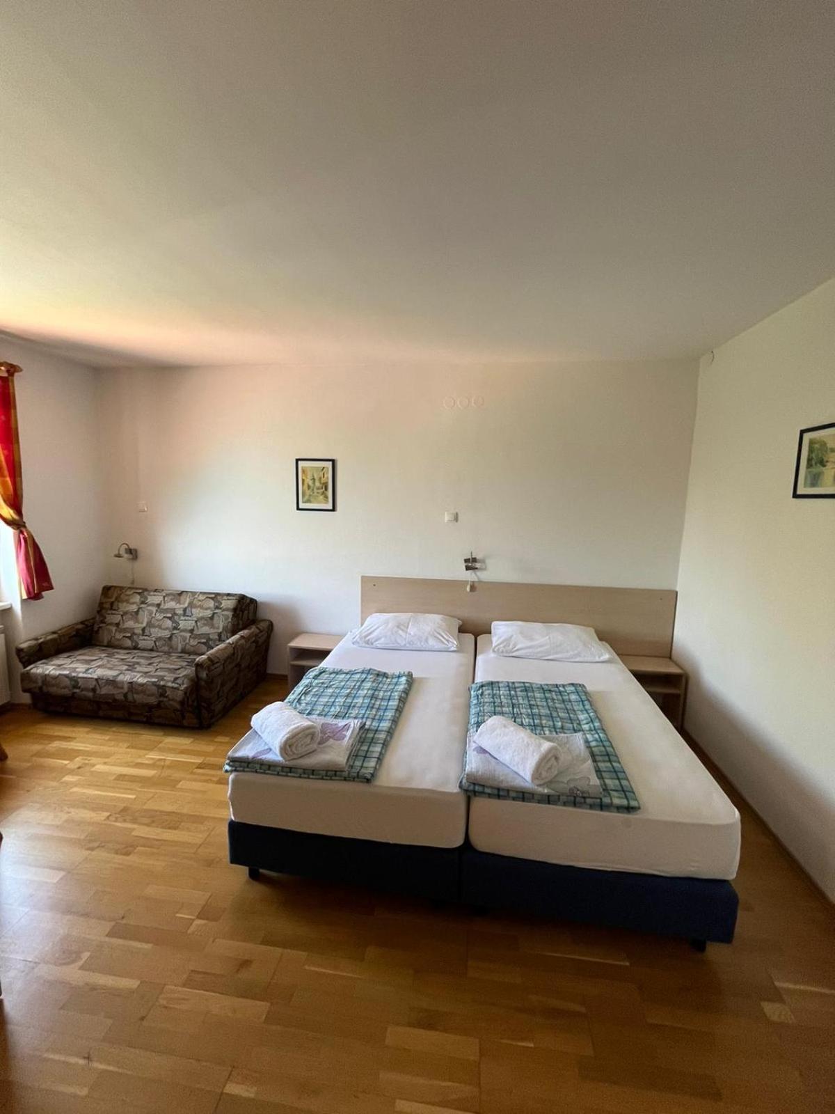 Bed&Breakfast Villa Eva Omišalj Habitación foto