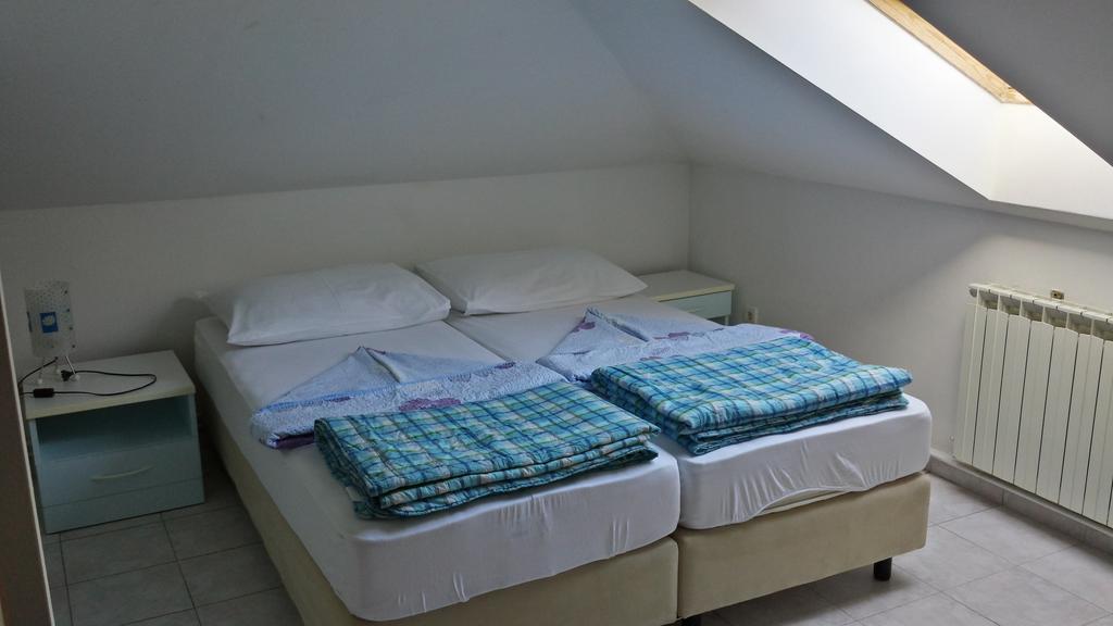 Bed&Breakfast Villa Eva Omišalj Habitación foto