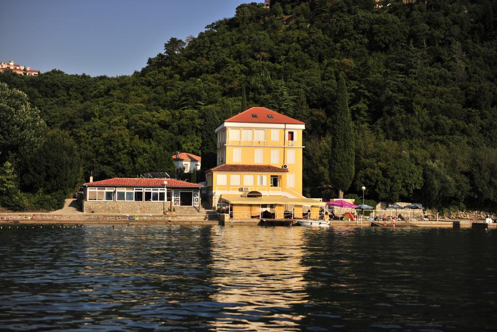 Bed&Breakfast Villa Eva Omišalj Exterior foto